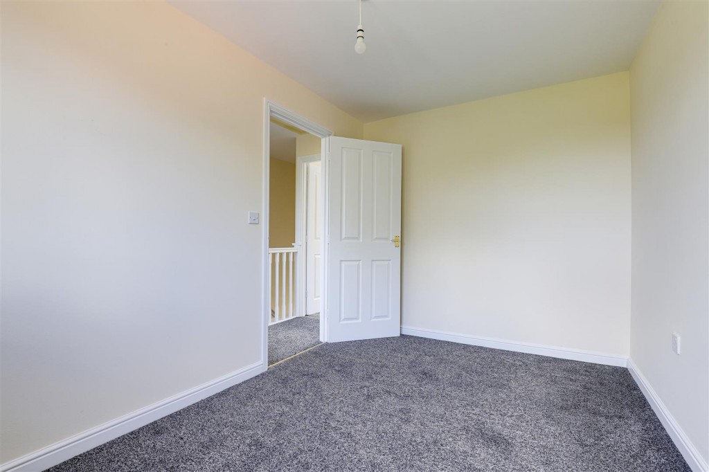 Edmonstone Crescent, Bestwood, Nottingham, NG5 5UW