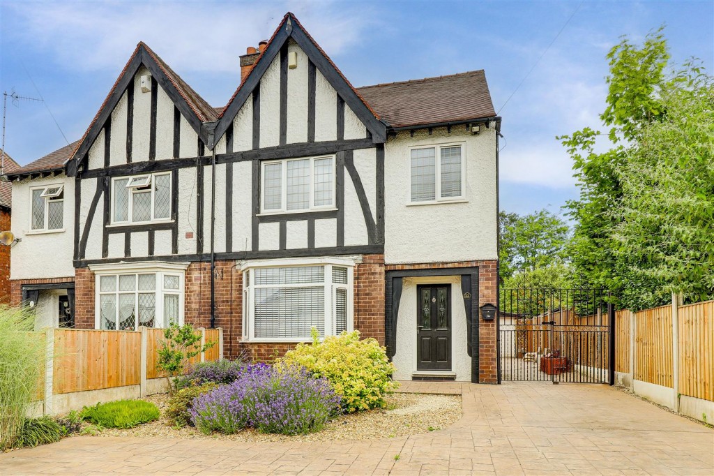 Hickings Lane, Stapleford, Nottinghamshire, NG9 8PA