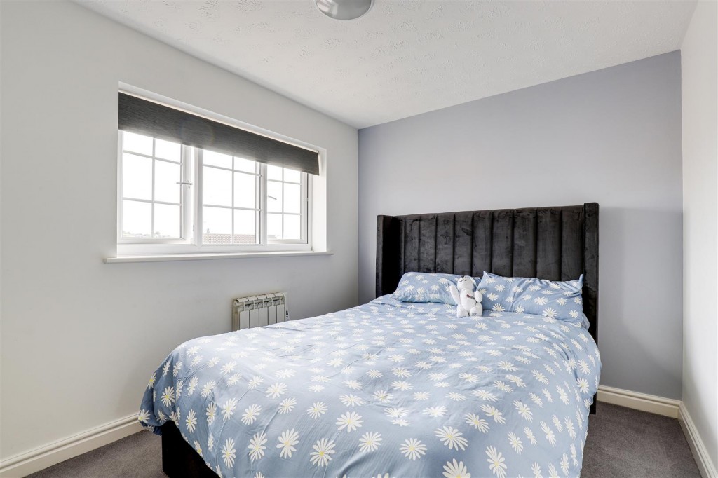 Hillcrest View, Carlton, Nottinghamshire, NG4 1LQ
