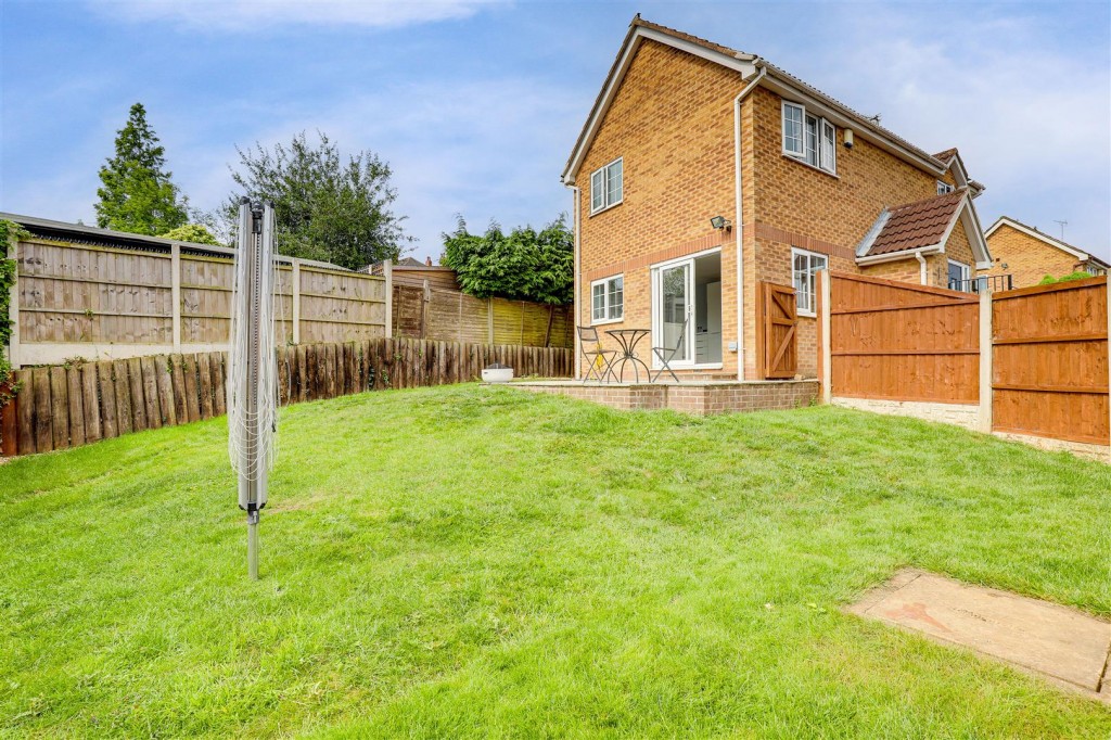 Hillcrest View, Carlton, Nottinghamshire, NG4 1LQ