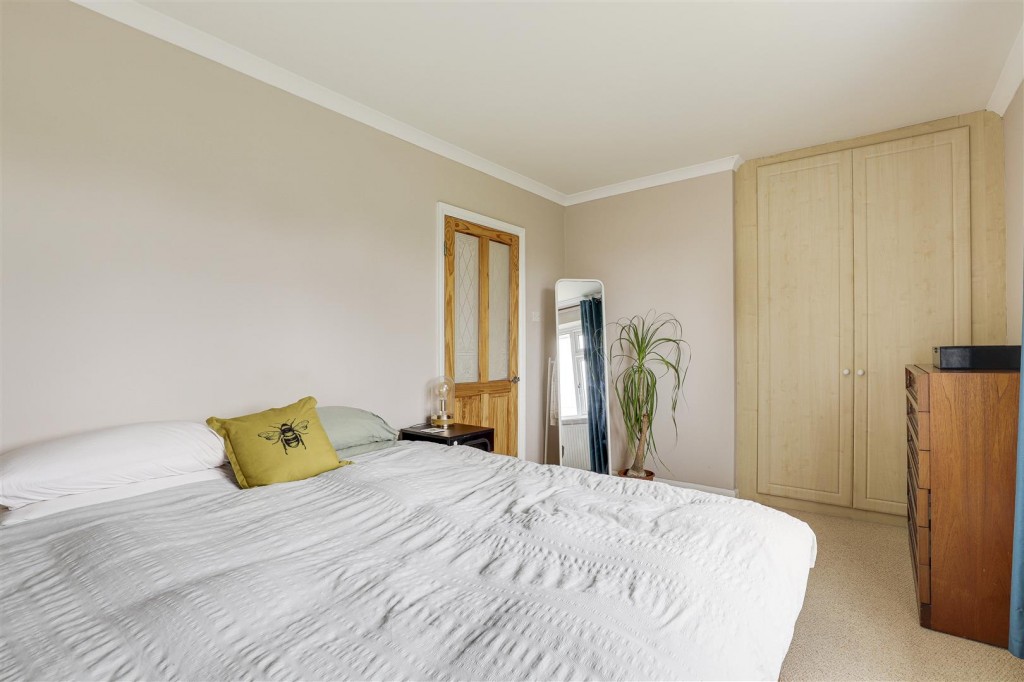 Ruddington Lane, Wilford, Nottinghamshire, NG11 7BY