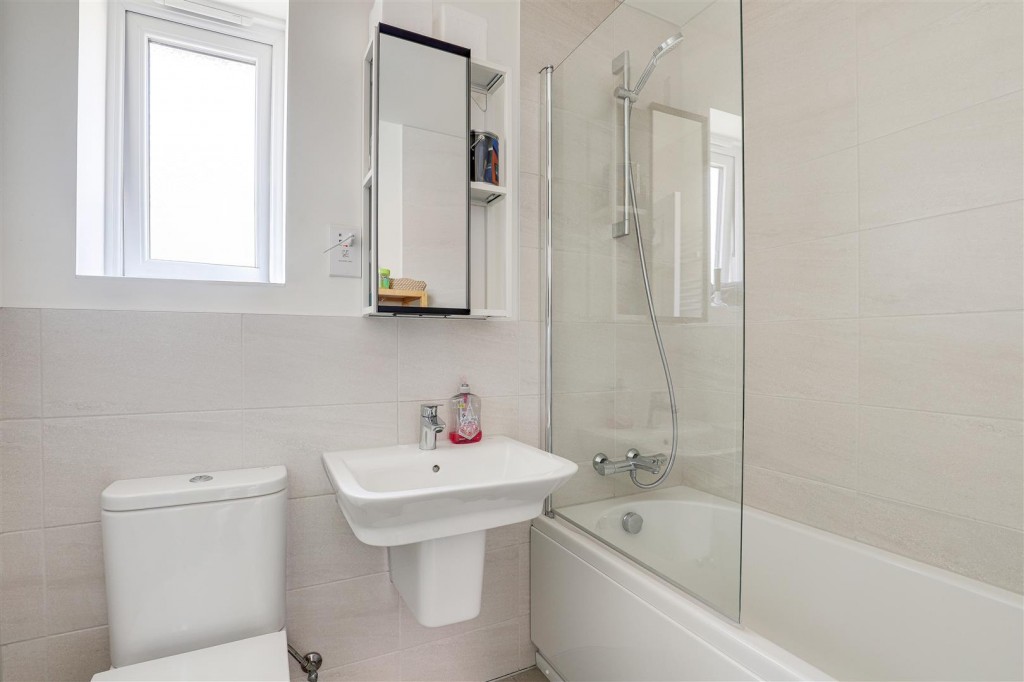 Alison Close, Edwalton, Nottinghamshire, NG12 4LA