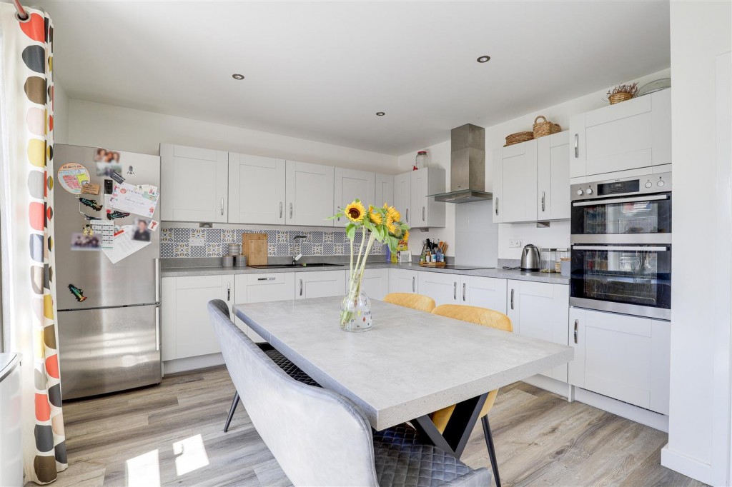 Alison Close, Edwalton, Nottinghamshire, NG12 4LA