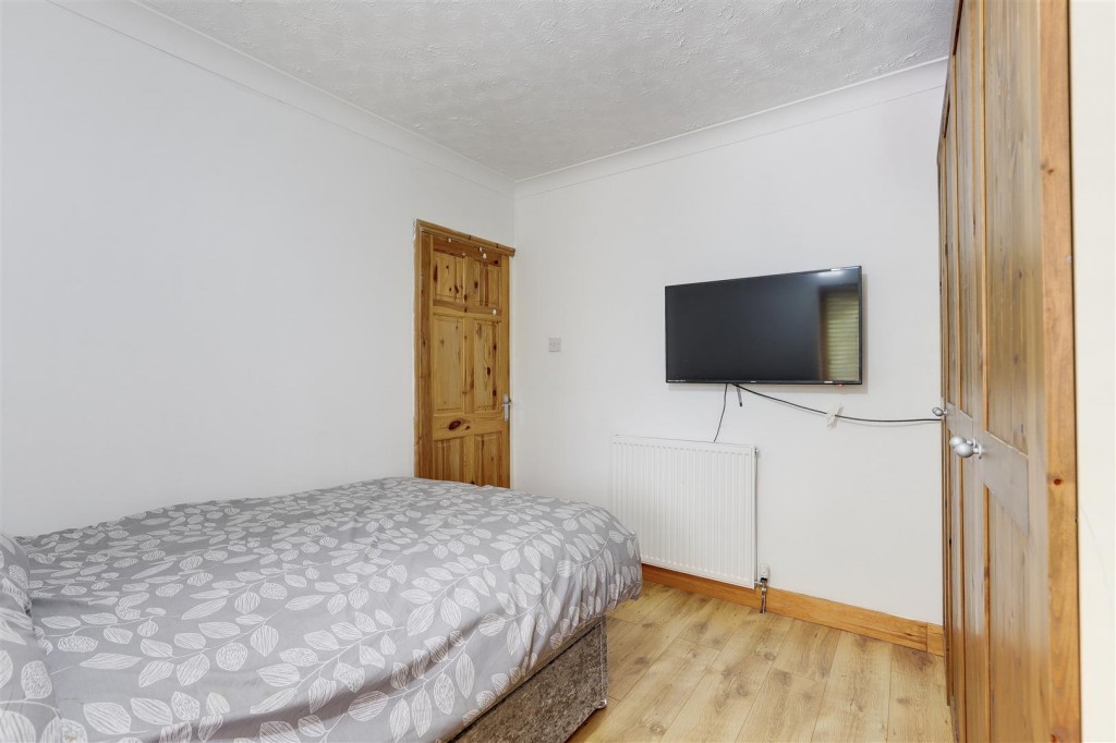 Greenwood Avenue, Hucknall, Nottinghamshire, NG15 6LZ