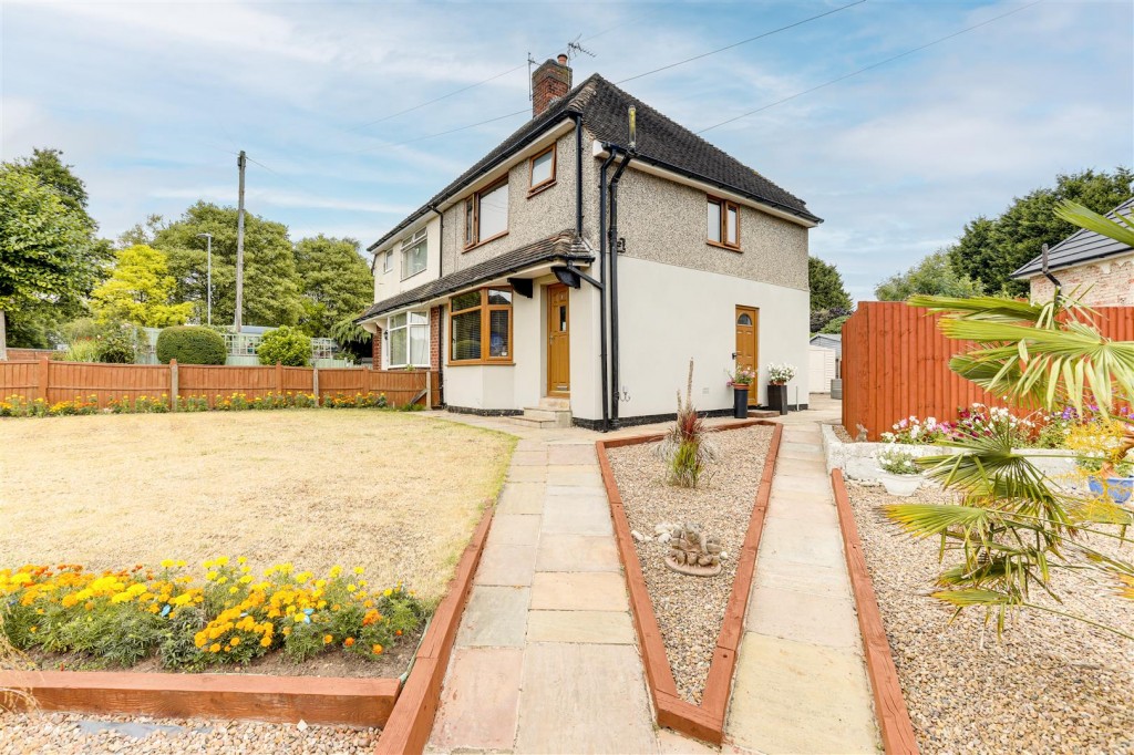 Greenwood Avenue, Hucknall, Nottinghamshire, NG15 6LZ