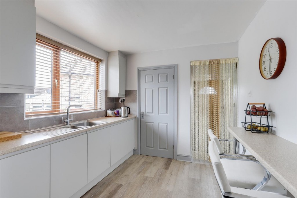 Greenwood Avenue, Hucknall, Nottinghamshire, NG15 6LZ