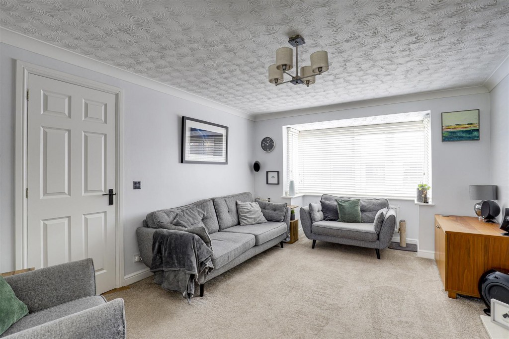 Bassett Close, Ilkeston, Derbyshire, DE7 9LS
