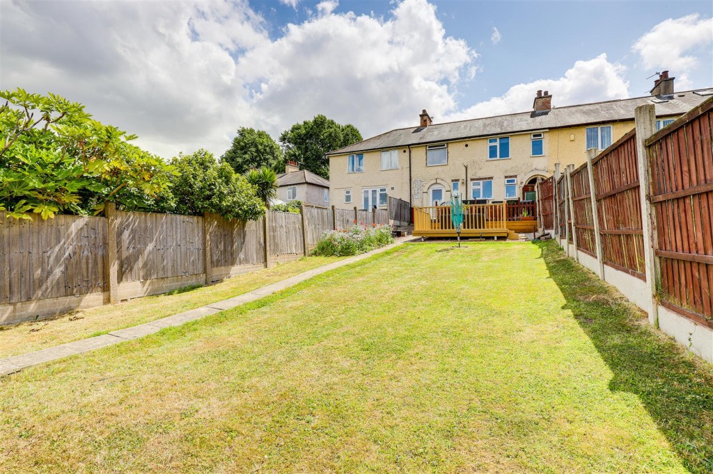 Arthur Crescent, Carlton, Nottinghamshire, NG4 1GA