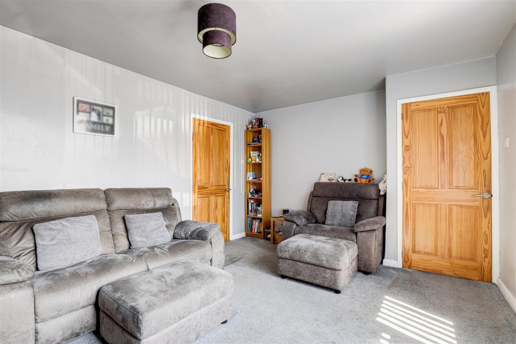 Arthur Crescent, Carlton, Nottinghamshire, NG4 1GA