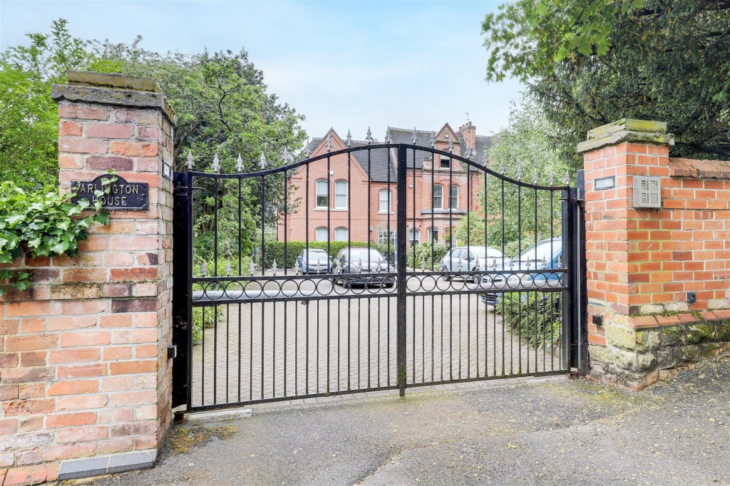 Lenton Avenue, The Park, Nottingham, NG7 1DX