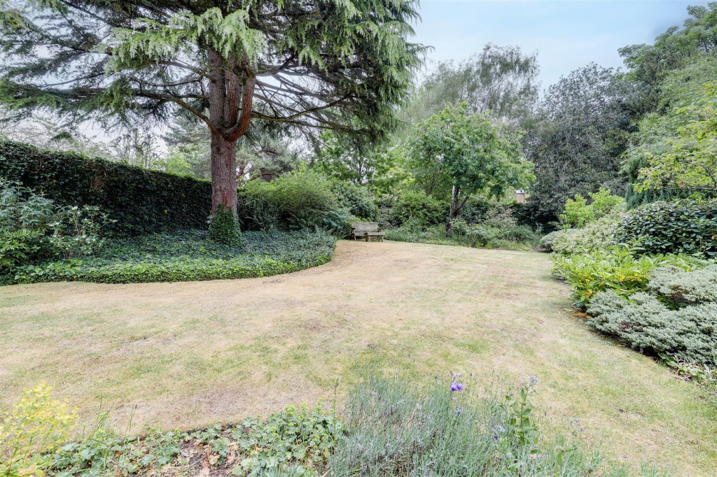 Lenton Avenue, The Park, Nottingham, NG7 1DX
