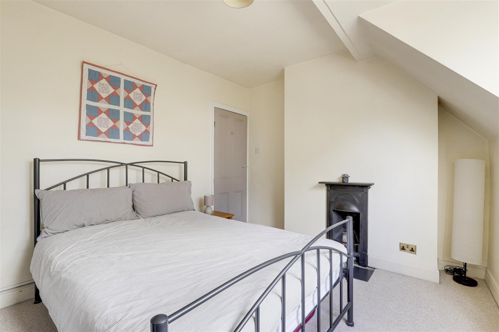 Clifton Road, Ruddington, Nottinghamshire, NG11 6DA