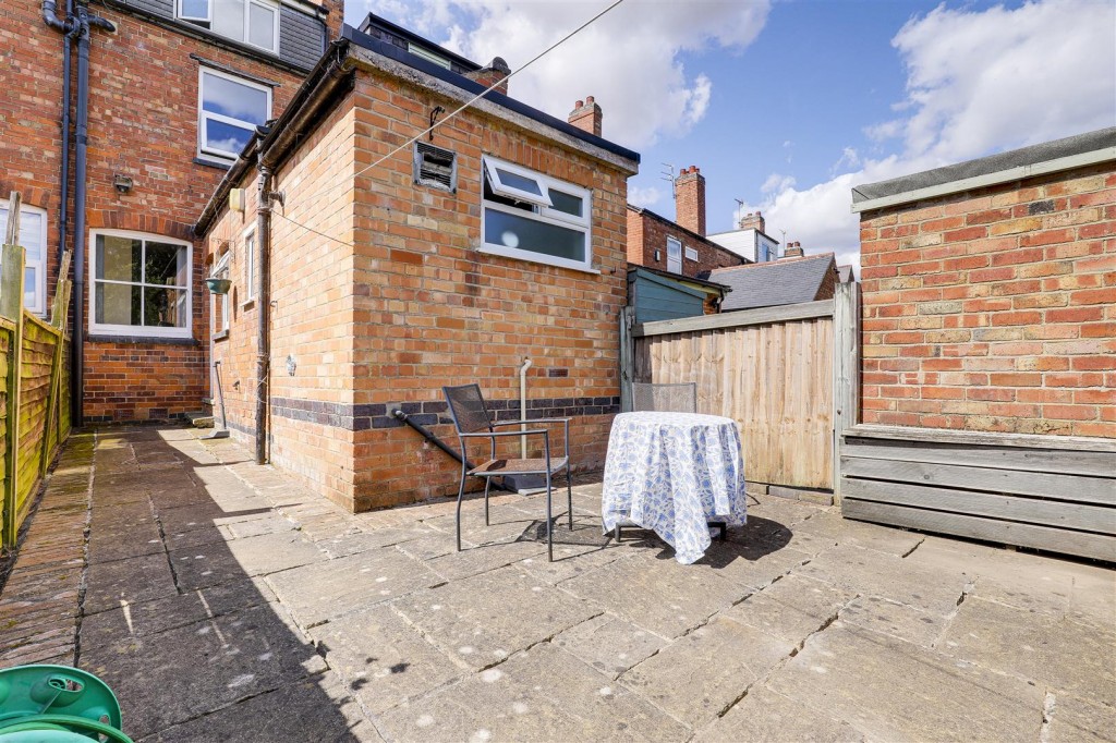 Clifton Road, Ruddington, Nottinghamshire, NG11 6DA