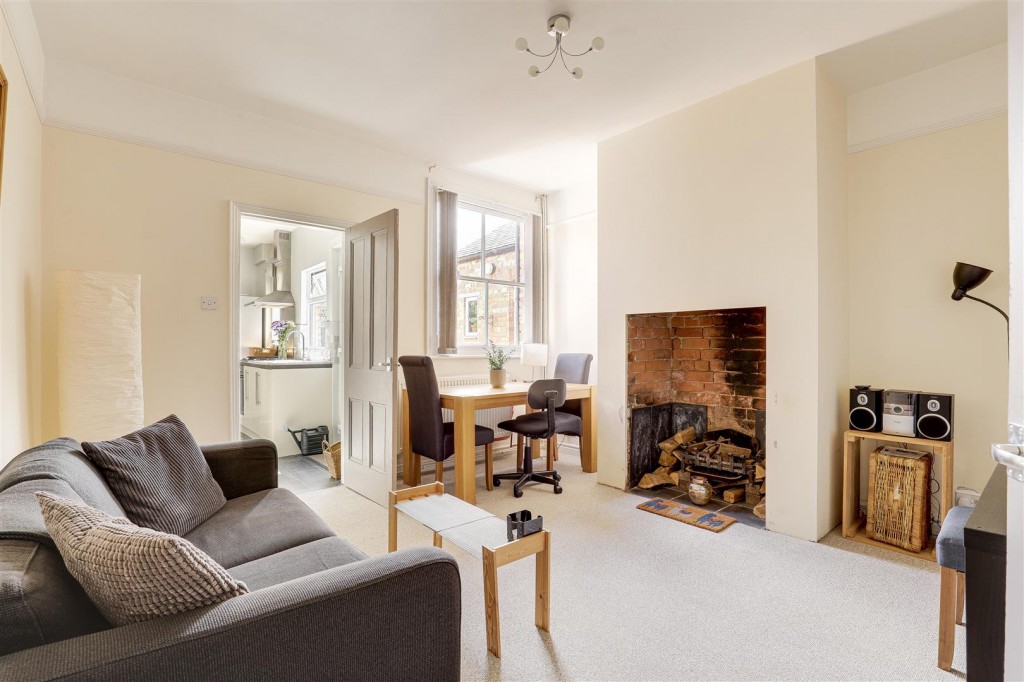Clifton Road, Ruddington, Nottinghamshire, NG11 6DA