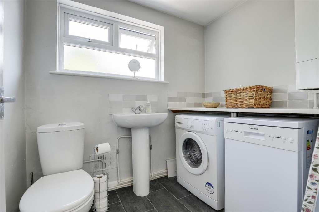 Clifton Road, Ruddington, Nottinghamshire, NG11 6DA