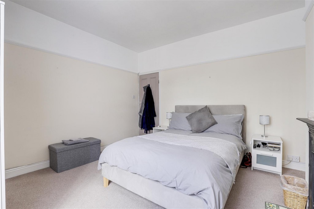 Clifton Road, Ruddington, Nottinghamshire, NG11 6DA