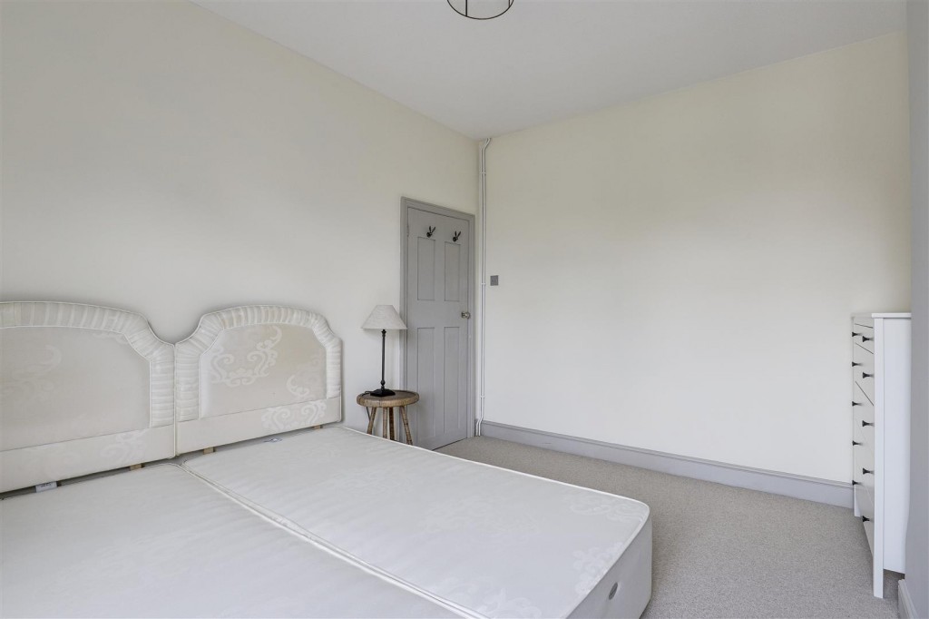 Melton Road, West Bridgford, Nottinghamshire, NG2 7NF