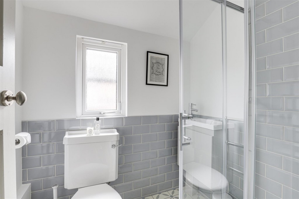 Melton Road, West Bridgford, Nottinghamshire, NG2 7NF