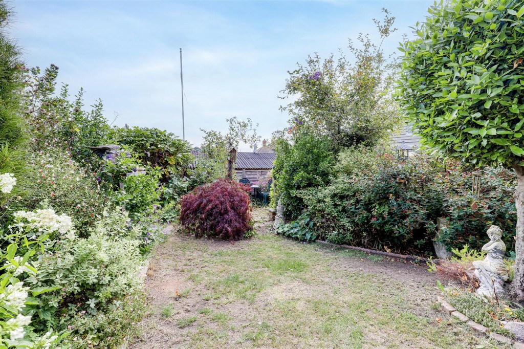Langdale Road, Bakersfield, Nottinghamshire, NG3 7FE
