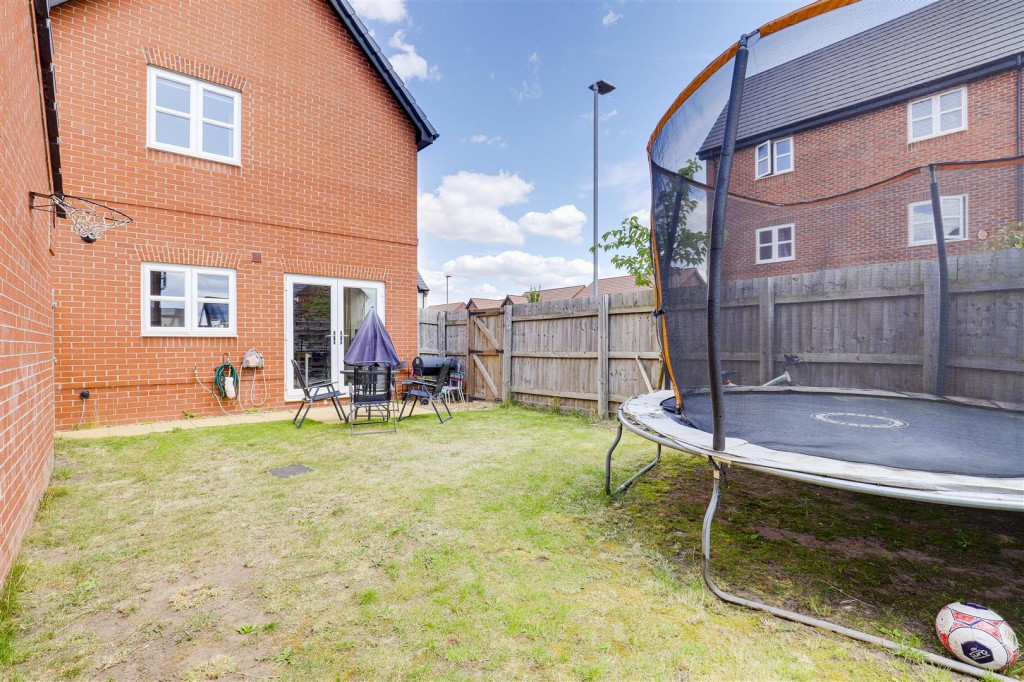 Peace Grove, Edwalton, Nottinghamshire, NG12 4JJ