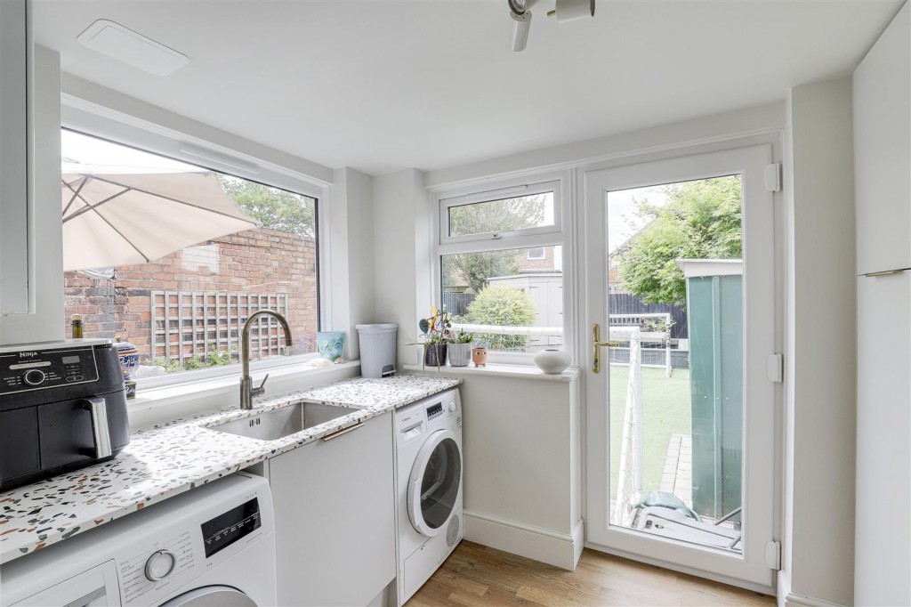 Park Street, Stapleford, Nottinghamshire, NG9 8EU