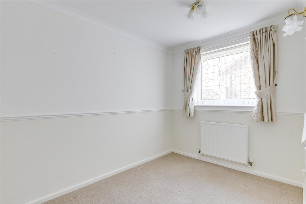 Ashwater Drive, Gedling, Nottinghamshire, NG3 5SJ