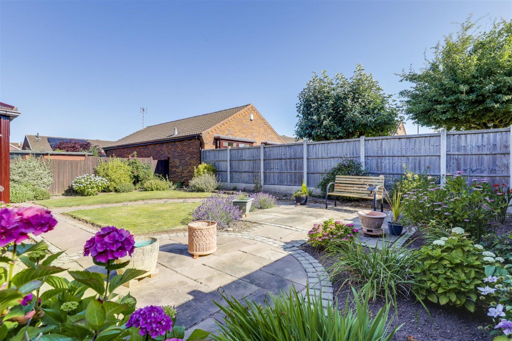 Ashwater Drive, Gedling, Nottinghamshire, NG3 5SJ