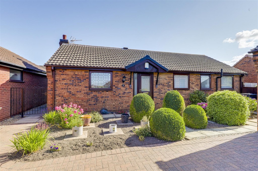 Ashwater Drive, Gedling, Nottinghamshire, NG3 5SJ