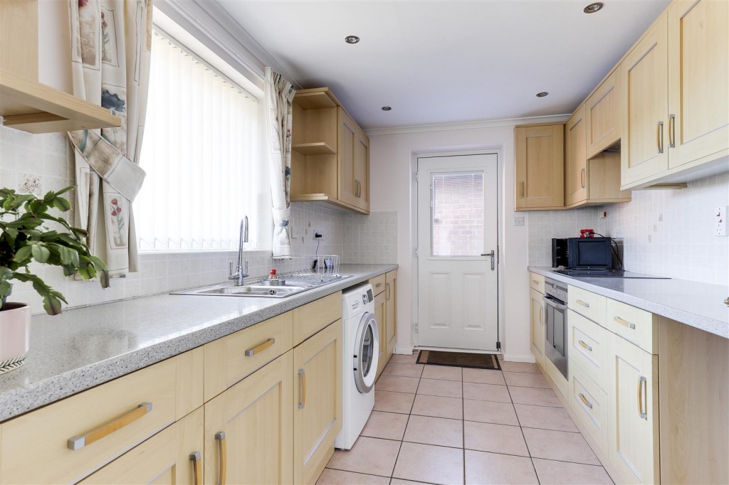 Ashwater Drive, Gedling, Nottinghamshire, NG3 5SJ