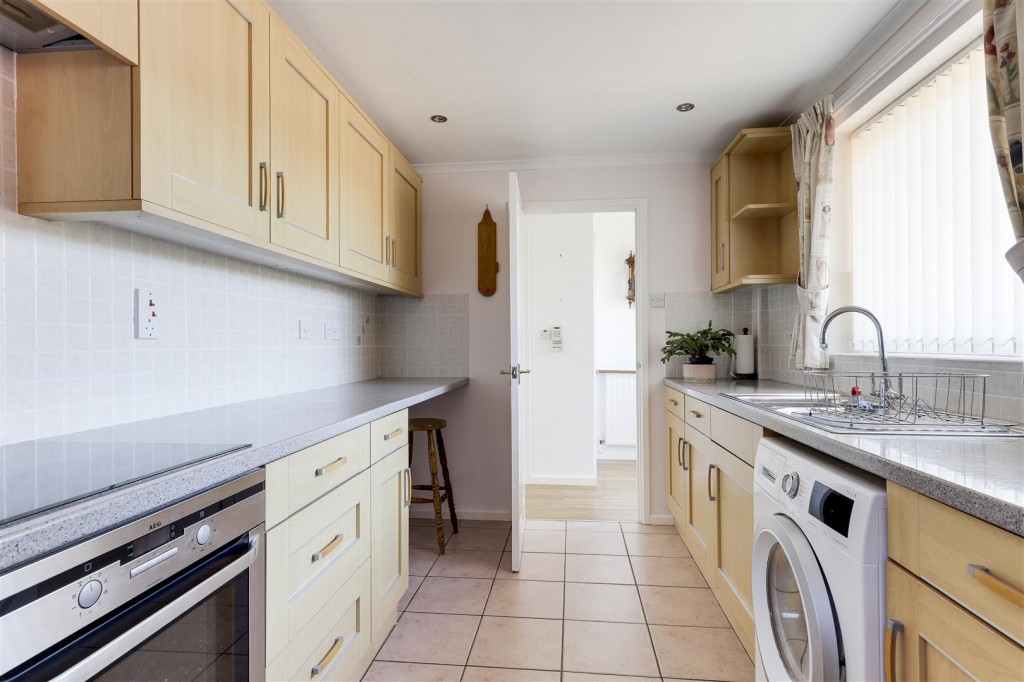 Ashwater Drive, Gedling, Nottinghamshire, NG3 5SJ