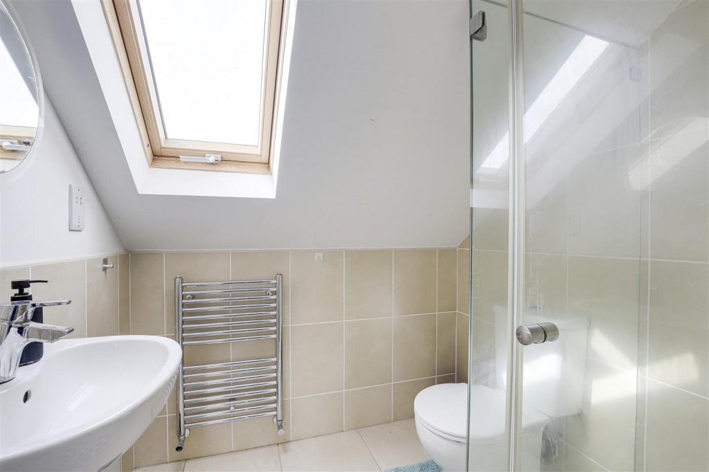 Blake Road, West Bridgford, Nottinghamshire, NG2 5JJ
