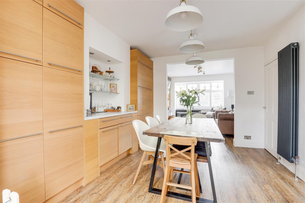 Blake Road, West Bridgford, Nottinghamshire, NG2 5JJ