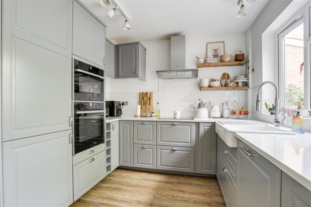 Blake Road, West Bridgford, Nottinghamshire, NG2 5JJ