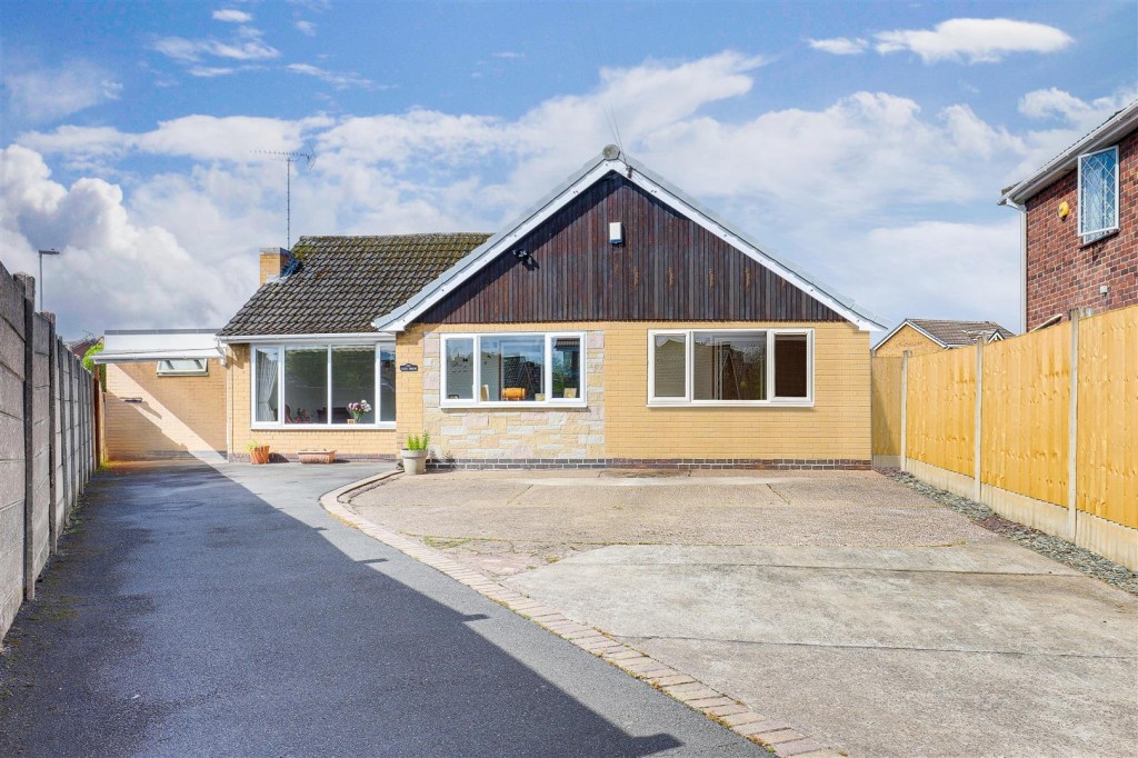 Leen Drive, Hucknall, Nottinghamshire, NG15 8BW