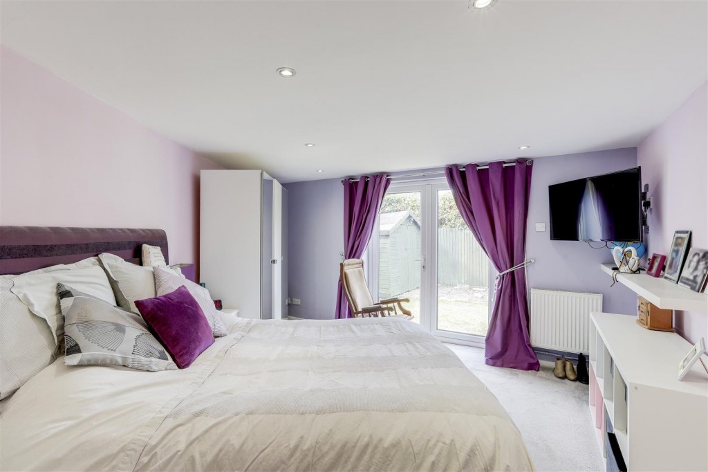 Leen Drive, Hucknall, Nottinghamshire, NG15 8BW
