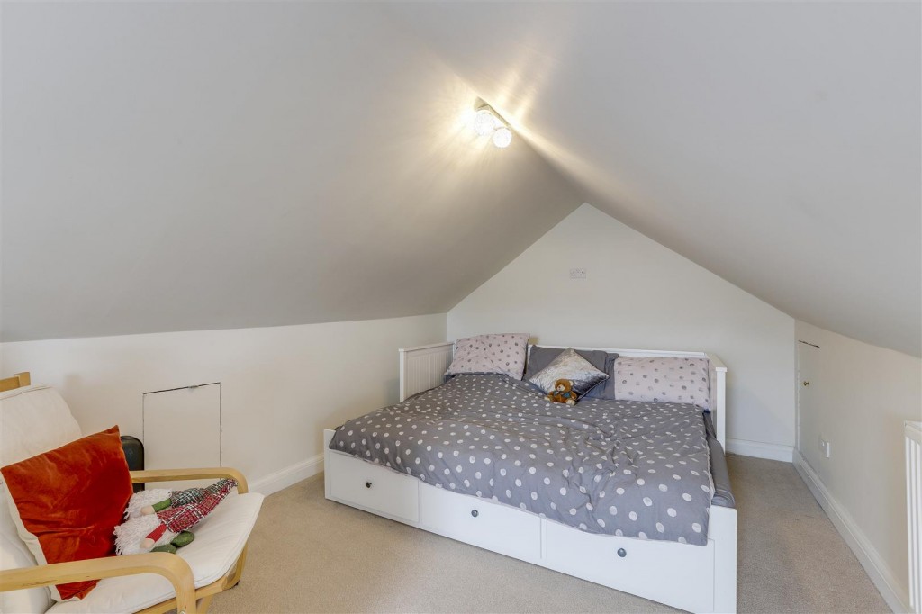 Leen Drive, Hucknall, Nottinghamshire, NG15 8BW