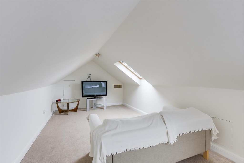 Leen Drive, Hucknall, Nottinghamshire, NG15 8BW