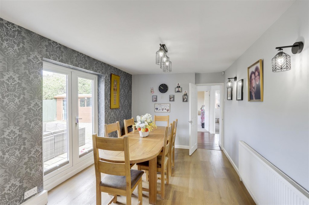 Leen Drive, Hucknall, Nottinghamshire, NG15 8BW