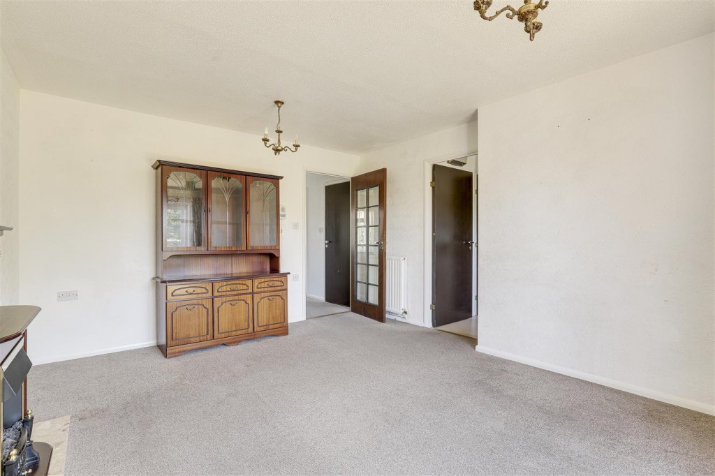 Elms Park, Ruddington, Nottinghamshire, NG11 6NT