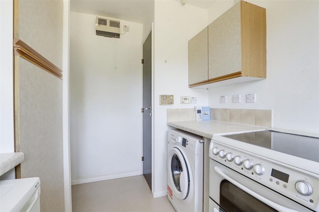 Elms Park, Ruddington, Nottinghamshire, NG11 6NT