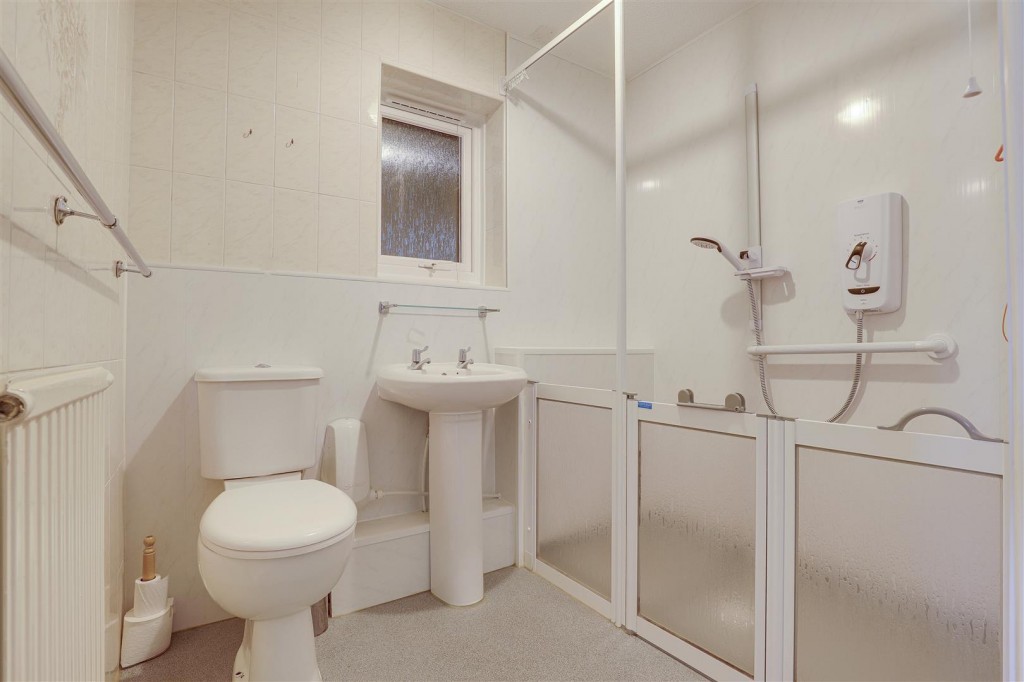 Elms Park, Ruddington, Nottinghamshire, NG11 6NT