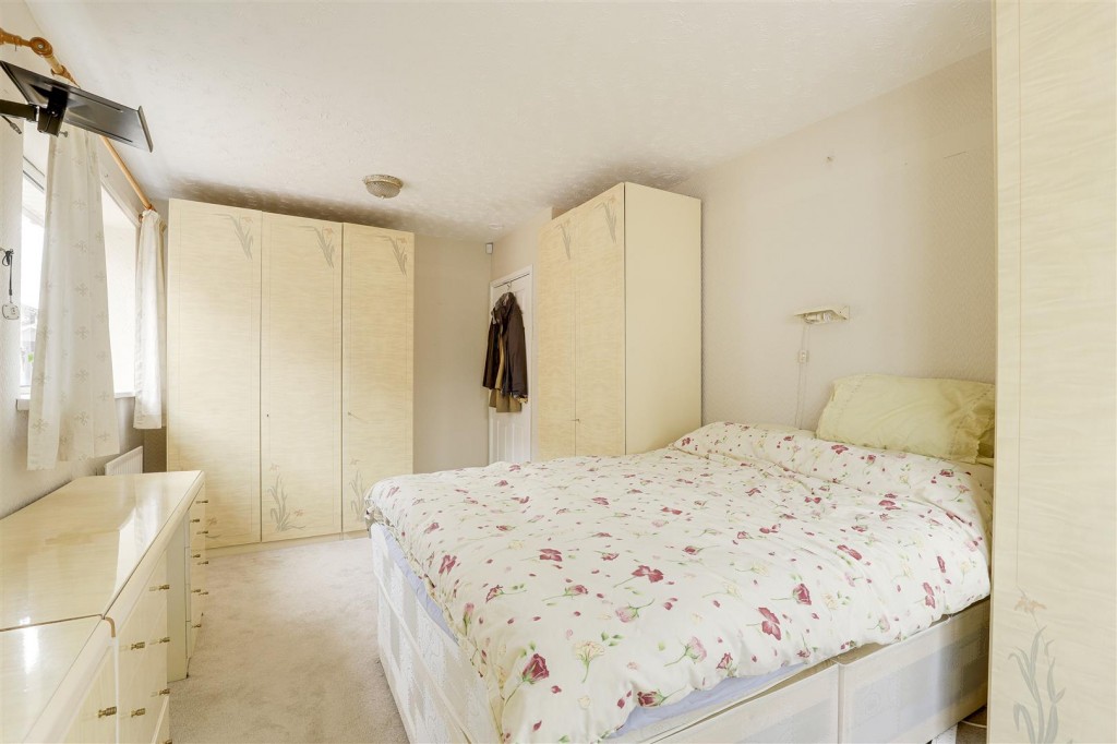 Cherrywood Gardens, Carlton, Nottinghamshire, NG3 6LR