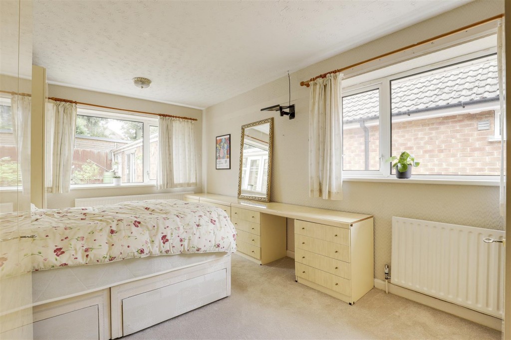 Cherrywood Gardens, Carlton, Nottinghamshire, NG3 6LR
