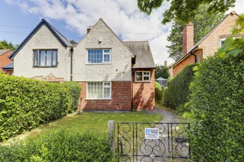 Danethorpe Vale, Sherwood, Nottinghamshire, NG5 3EN