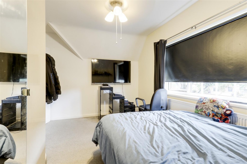 Danethorpe Vale, Sherwood, Nottinghamshire, NG5 3EN