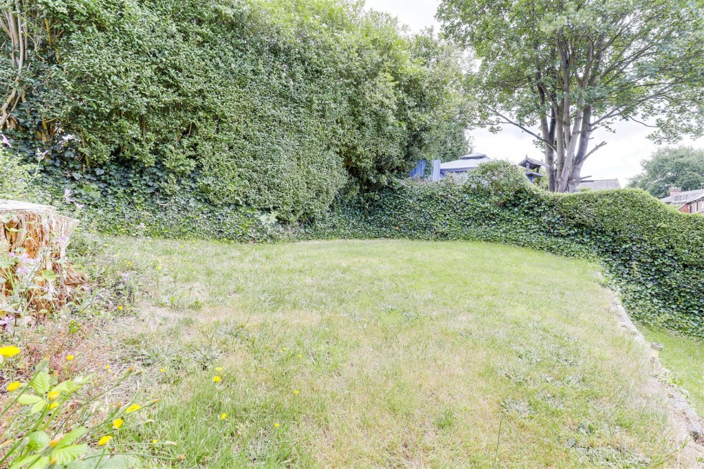 Danethorpe Vale, Sherwood, Nottinghamshire, NG5 3EN