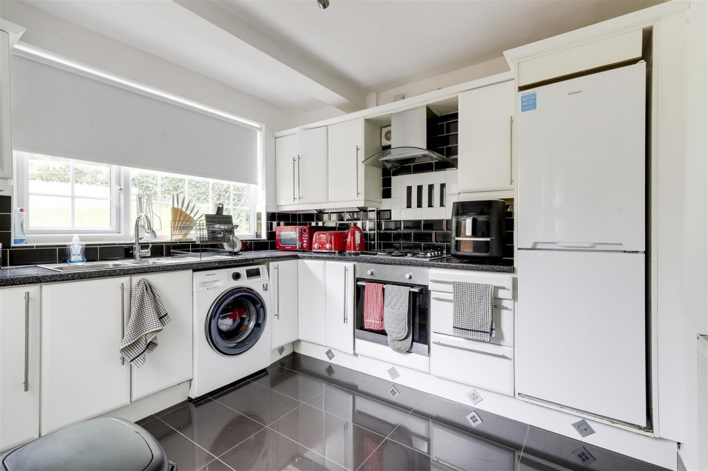 Danethorpe Vale, Sherwood, Nottinghamshire, NG5 3EN