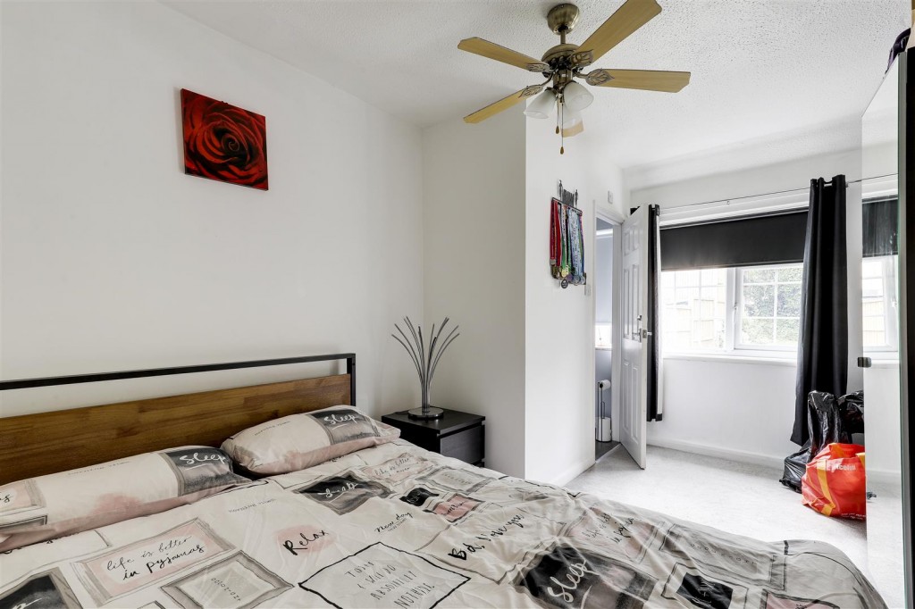 Danethorpe Vale, Sherwood, Nottinghamshire, NG5 3EN