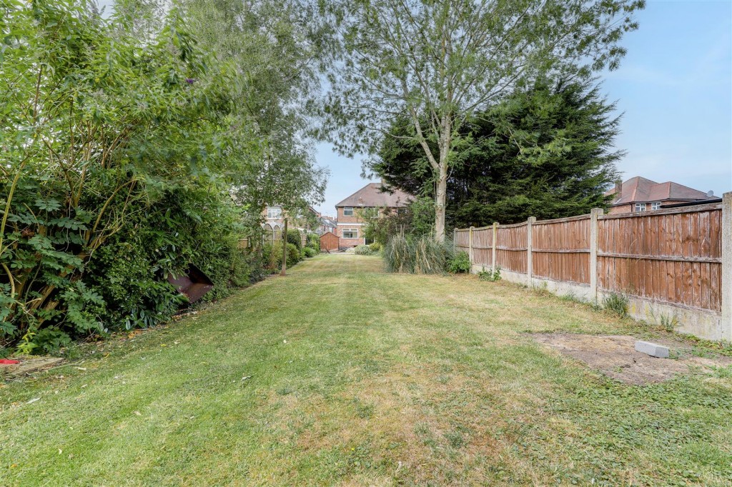 Broxtowe Drive, Hucknall, Nottinghamshire, NG15 7EE