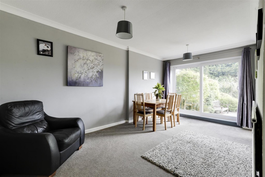 Broxtowe Drive, Hucknall, Nottinghamshire, NG15 7EE